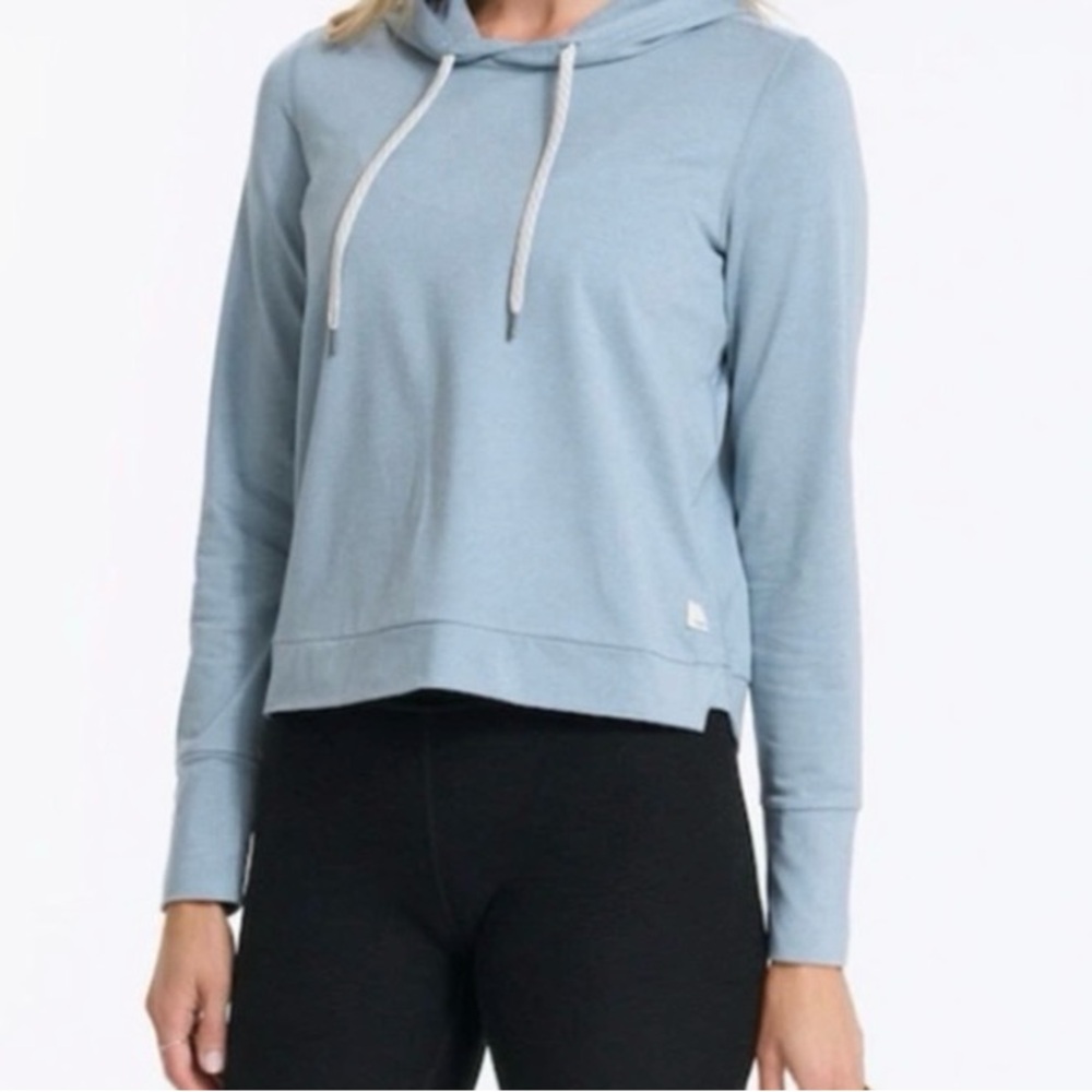 Vuori Light Blue Hoodie Sweatshirt size medium